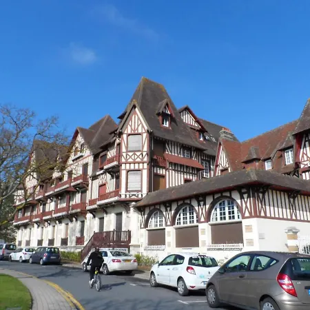 Apartment Cabourg, 3 Pieces, 6 Personnes - Fr-1-487-139 *