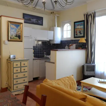 Cabourg, 3 Pieces, 6 Personnes - Fr-1-487-139 Apartment Cabourg